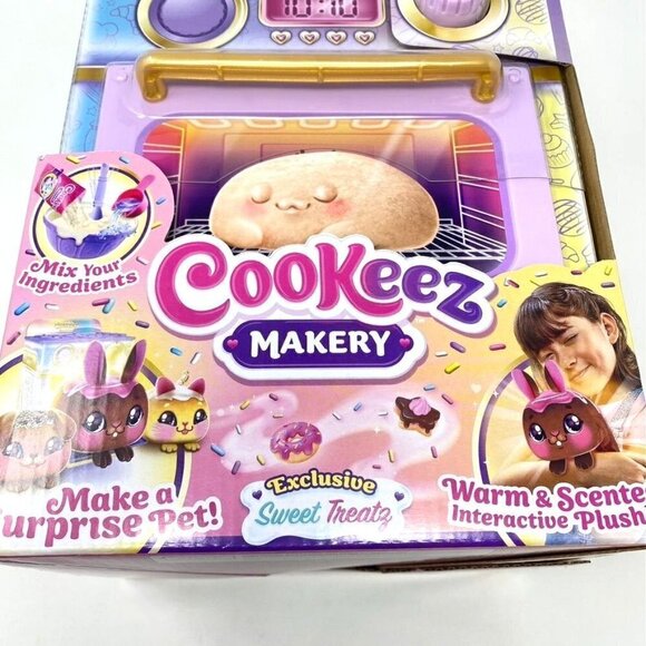 Cookeez Makery Sweet Treatz Oven Playset Exclusive Edition Target Exclusive - Picture 7 of 8